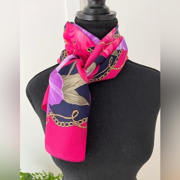 OSCAR by OSCAR DE LA RENTA Signed Silk Scarf Pink Purple Vibrant Floral Luxury - Picture 5 of 14